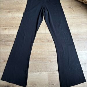 Tasc Flare Workout Leggings - Size S - NWOT - black - Very flattering.